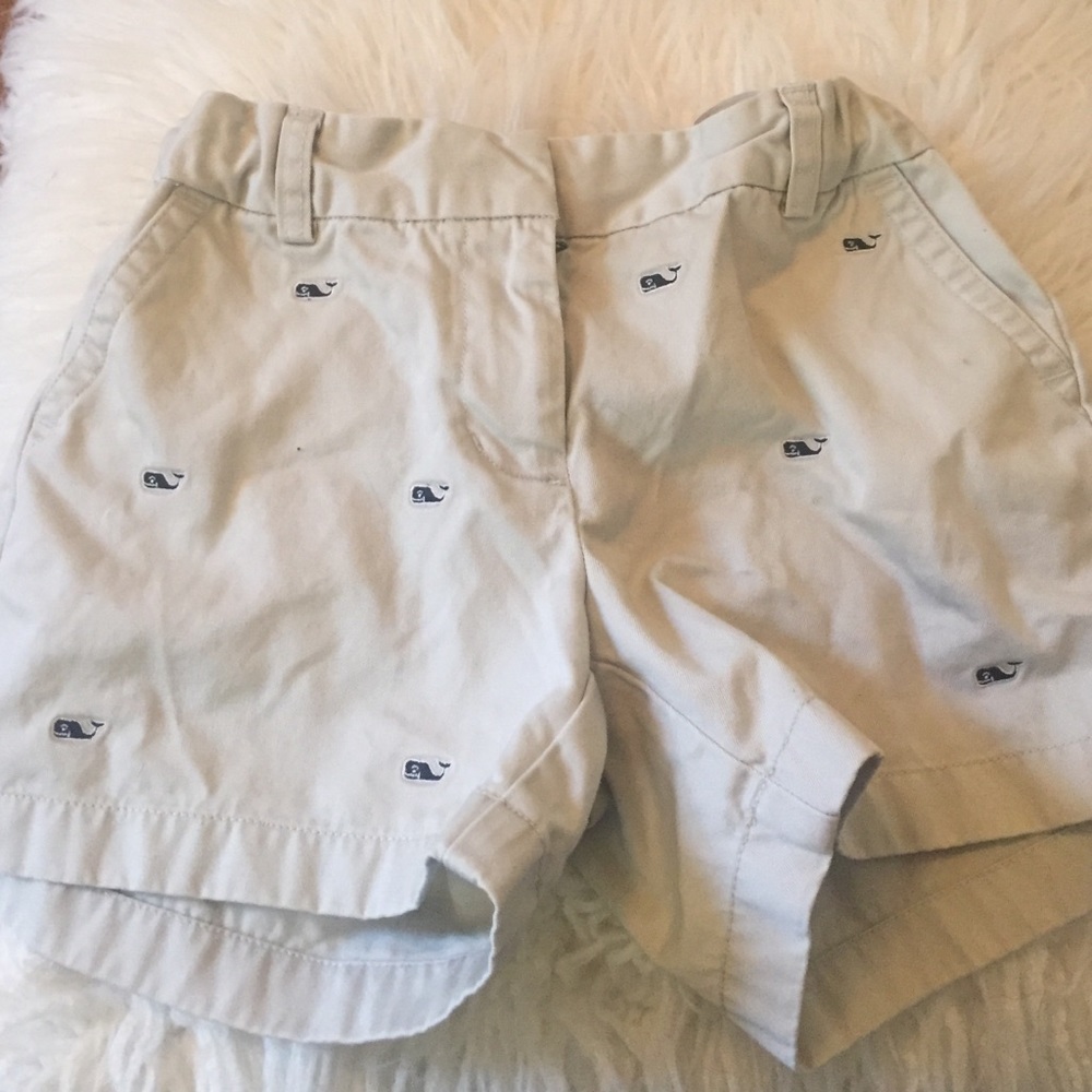 Girls vineyard vines shorts size 12. WORN ONCE