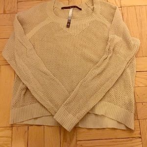Kensie tan sweater large