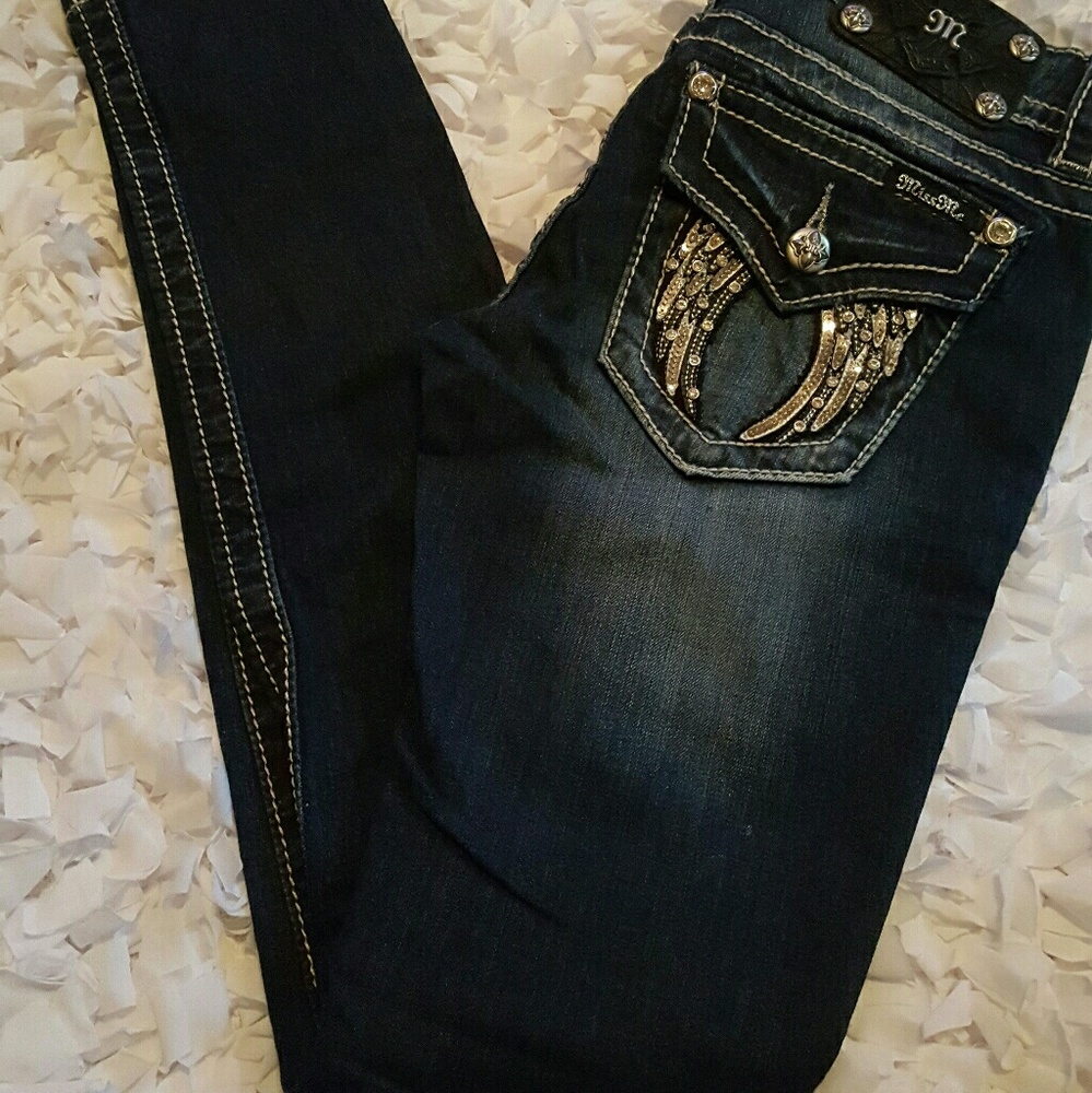 Miss Me Bling Pocket Signature Low Rise Skinny