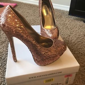 Rose gold sequin Steve Madden "Bevv" heels