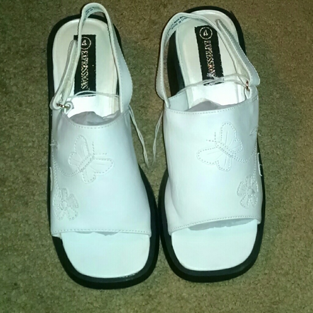 Vintage Expressions girls summer sandals velcro size 4