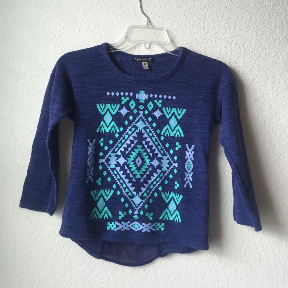 A navy blue shirt with design