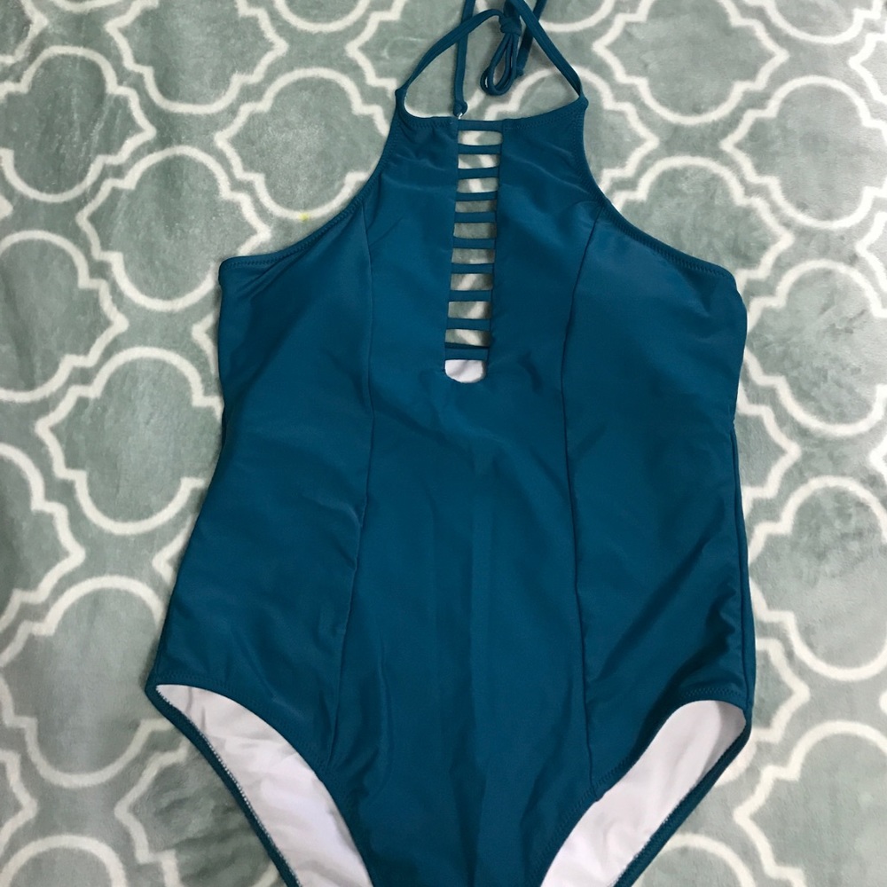 Stylish Teal Swimsuit 😊