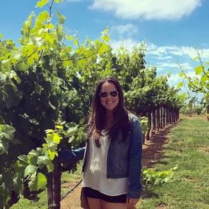 Meet your Posher, Lauren