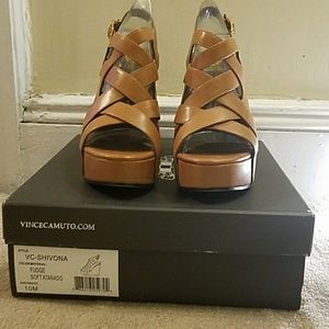 New Vince Camuto size 10 leather sandals