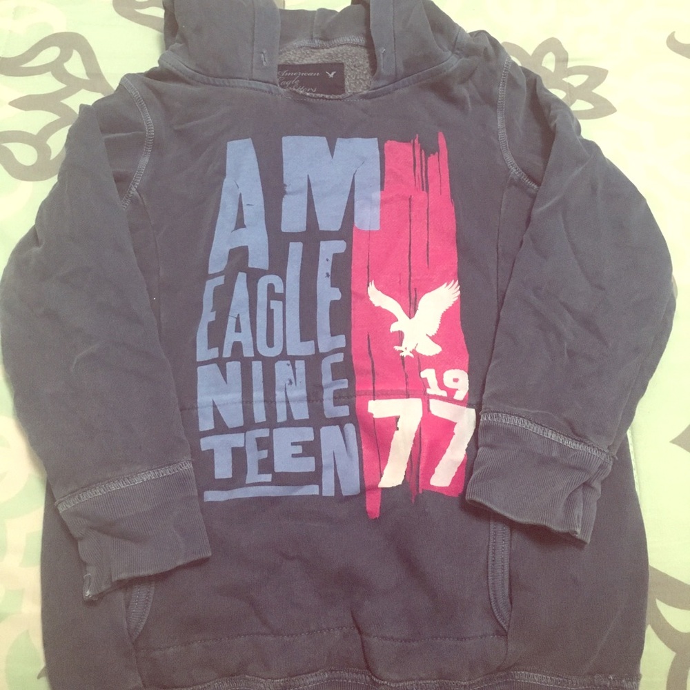 American eagle sweat shirt