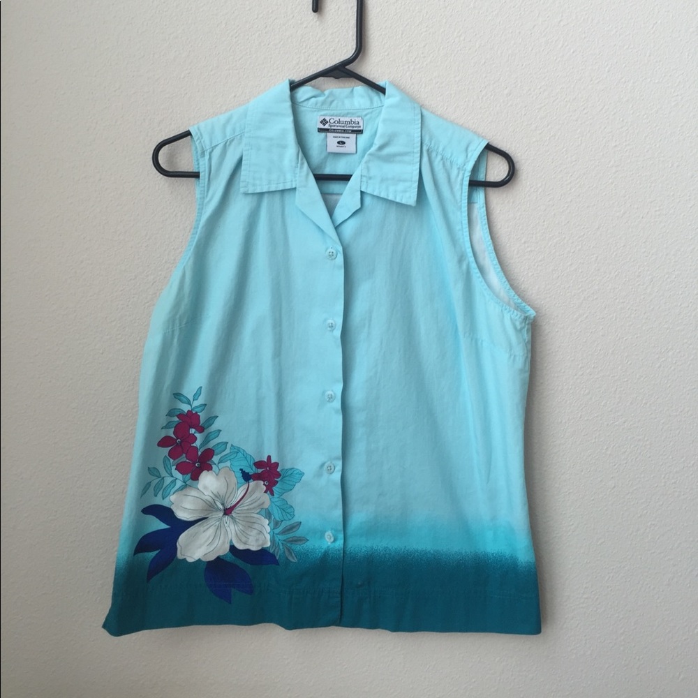 Blue Columbia tank top with hibiscus flower