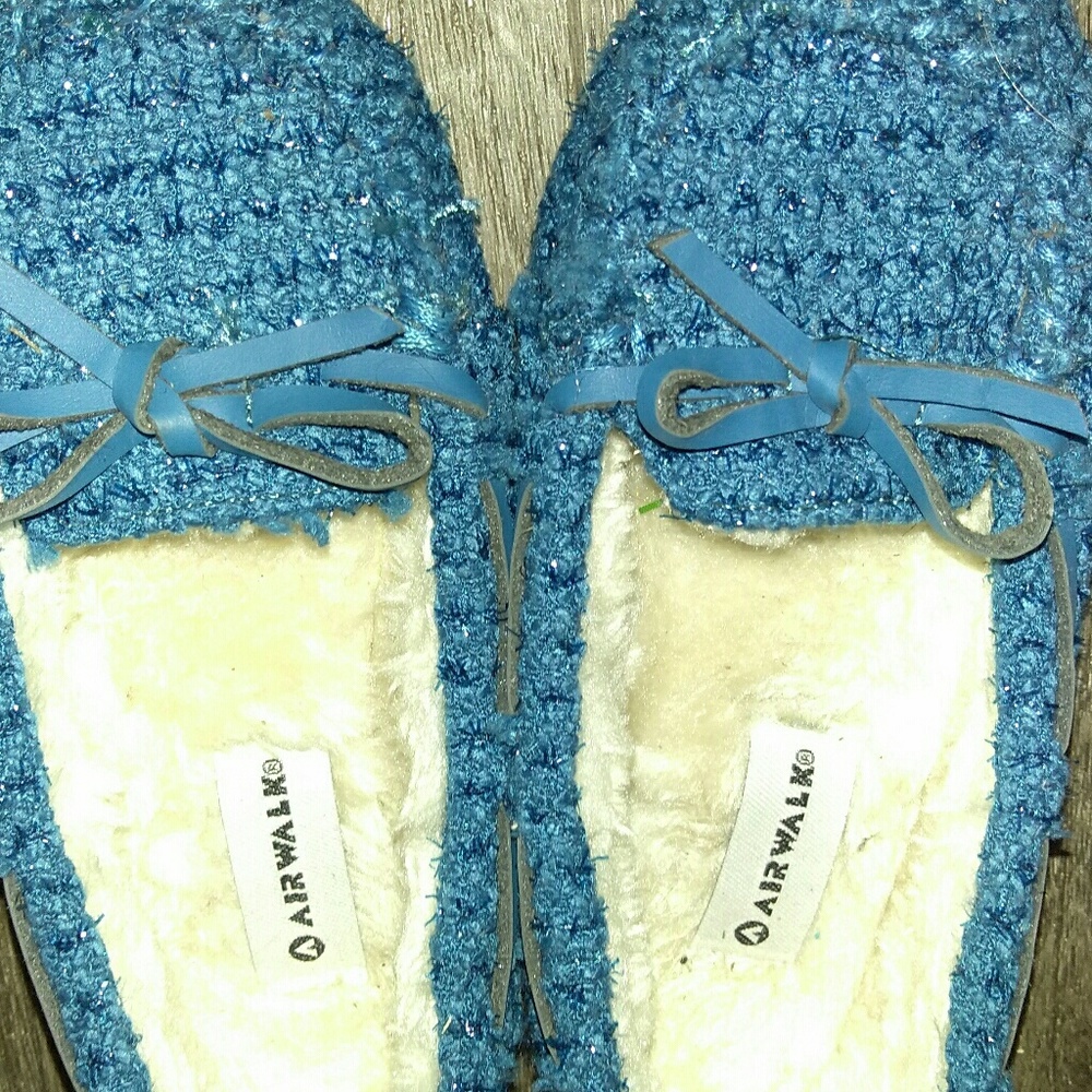 NEW without box Airwalk Moccasins