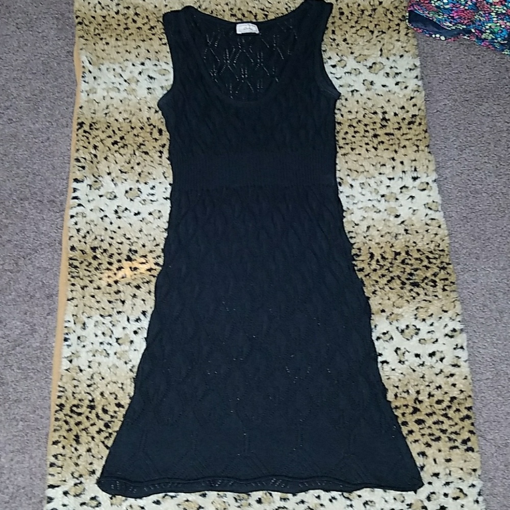 Black dress - Picture 1 of 4