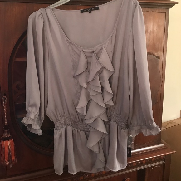 Violet & Claire Tops - Violet and Claire ruffled blouse