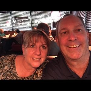 Meet your Posher, Monique