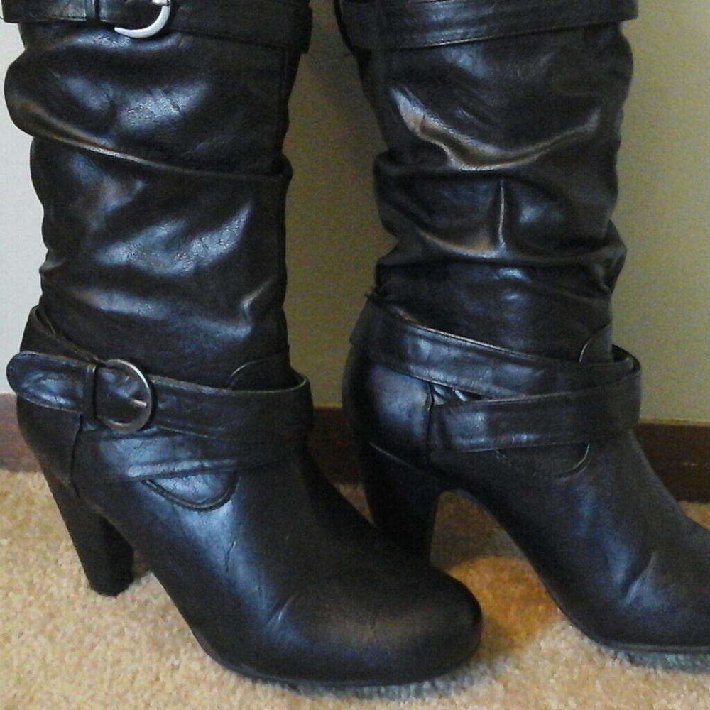 Sexy heeled slouchy boots