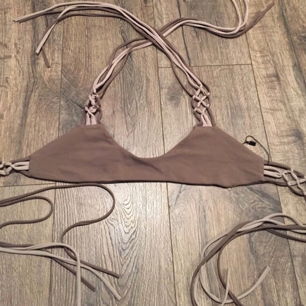 Siempre Golden El Delfin Bikini Top. Top only