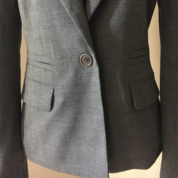 LAST CALL 9/11/22 - BCBG Grey Fitted Blazer One Button Slimming - Picture 3 of 8