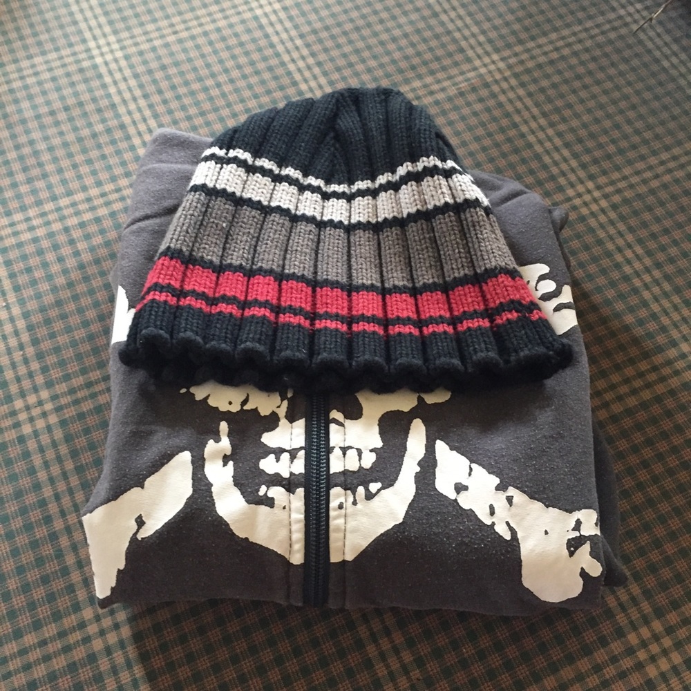 Boys Striped Skull Cap ☠️