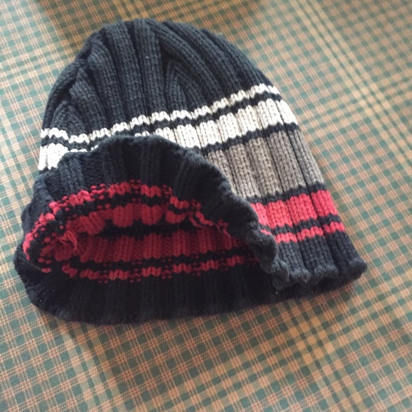 Boys Striped Skull Cap ☠️ - Picture 3 of 6