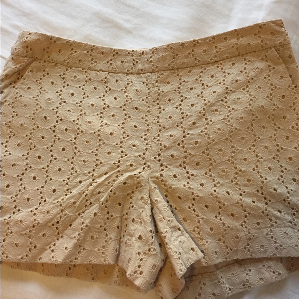 Khaki patterned shorts!
