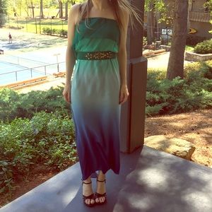 Strapless BCBG dress 👗