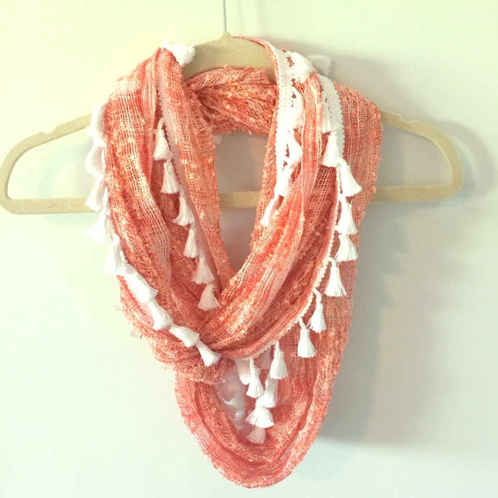 Infinity Scarf NWT