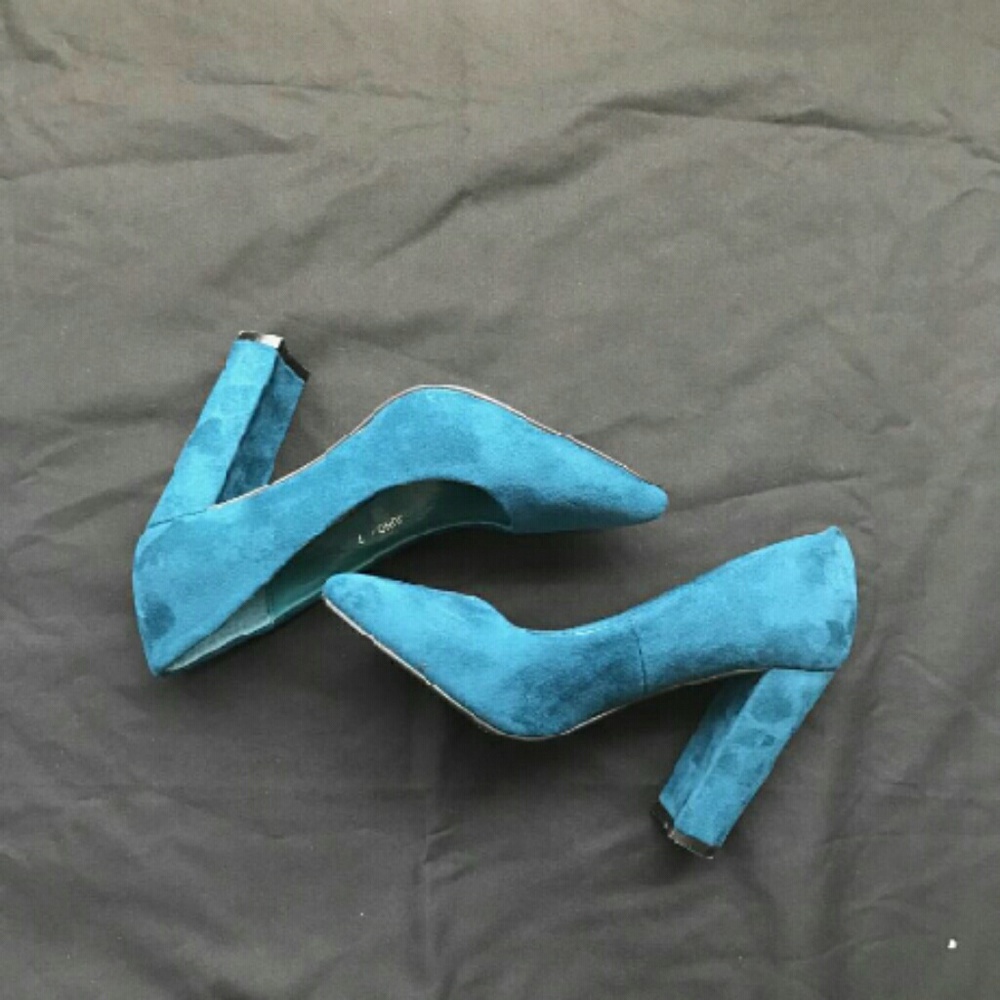 TEAL SUEDE PUMPS