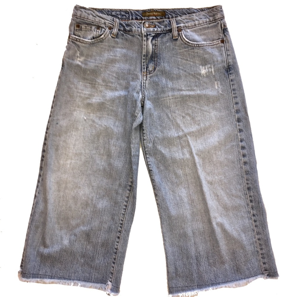 Distressed cropped Capri jeans