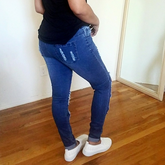 💦LAST ONE💦DISTRESSED DENIM DRAWSTRING JOGGERS - Picture 3 of 7