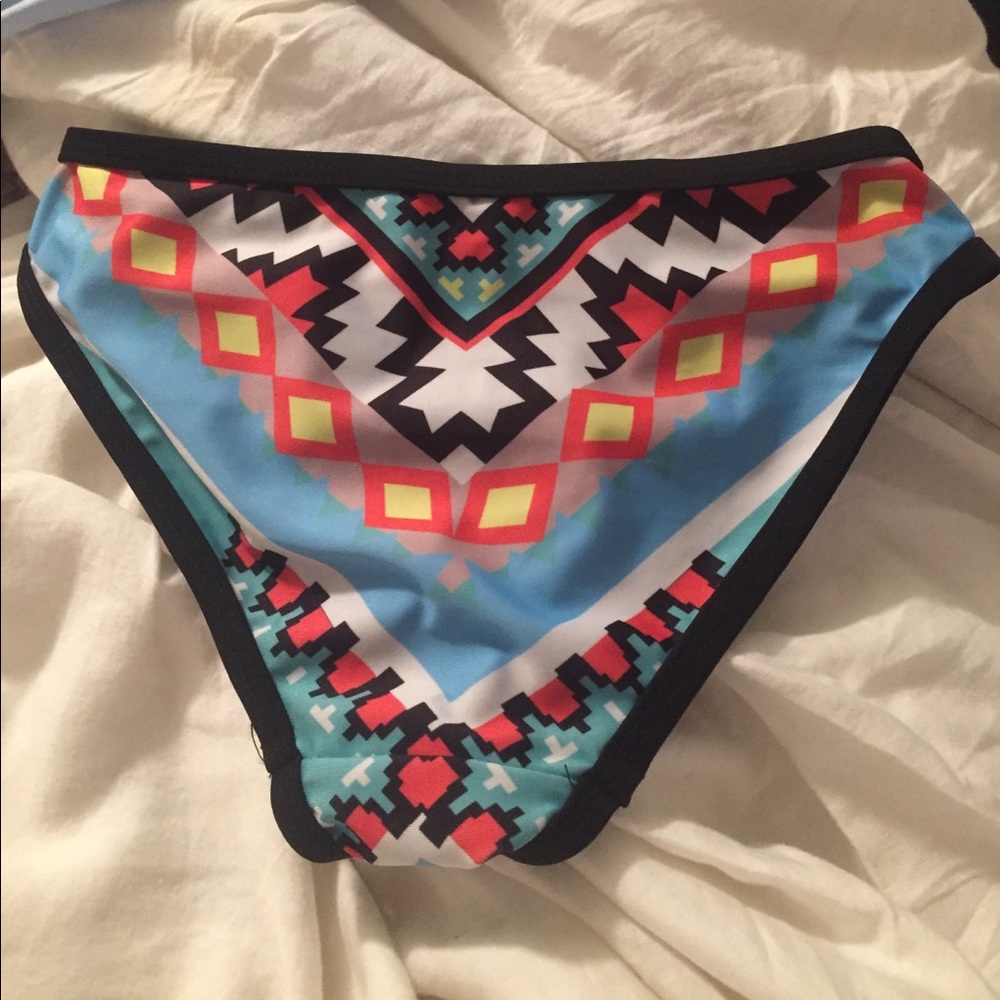 Geo print bikini bottoms
