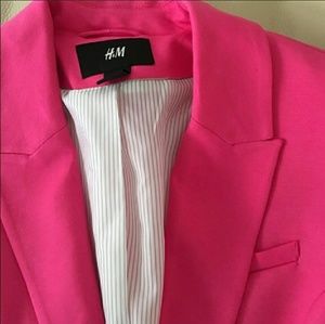 H&M Fitted Pink Blazer !!!