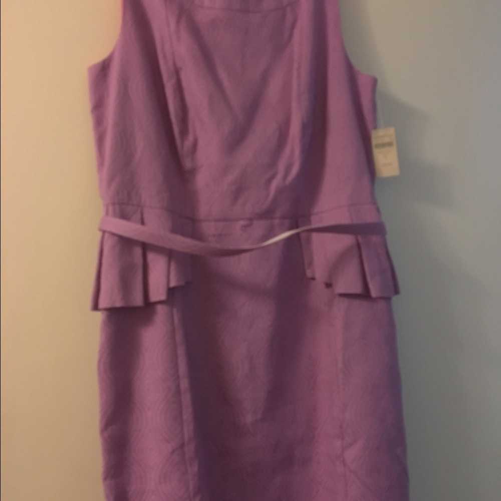 Dress - Picture 3 of 4