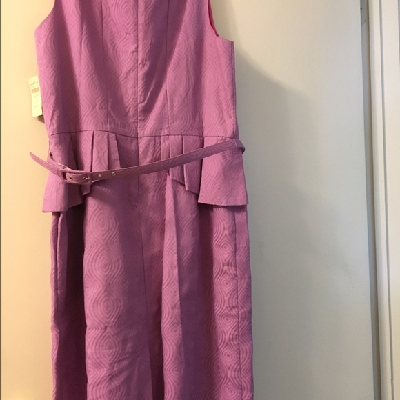 Dress - Picture 2 of 4