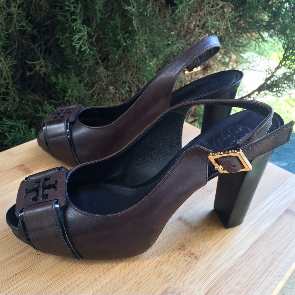 tory burch brown leather logo heels