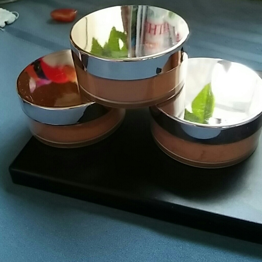 Mary Kay powder foundation NWT