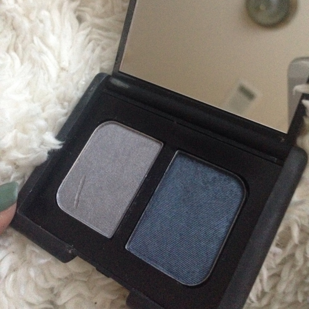 NARS eyeshadow