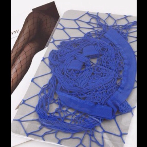 Black Medium Net Fishnet Stockings - Picture 4 of 4