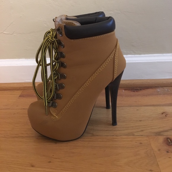 Lace up booties - Picture 3 of 4