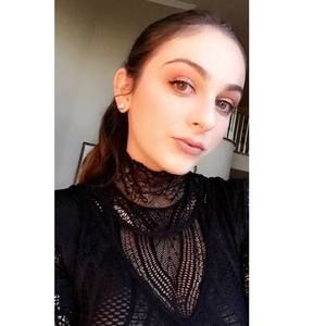 Meet your Posher, Jessica