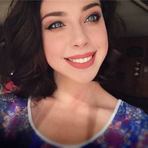 Meet your Posher, Pauline