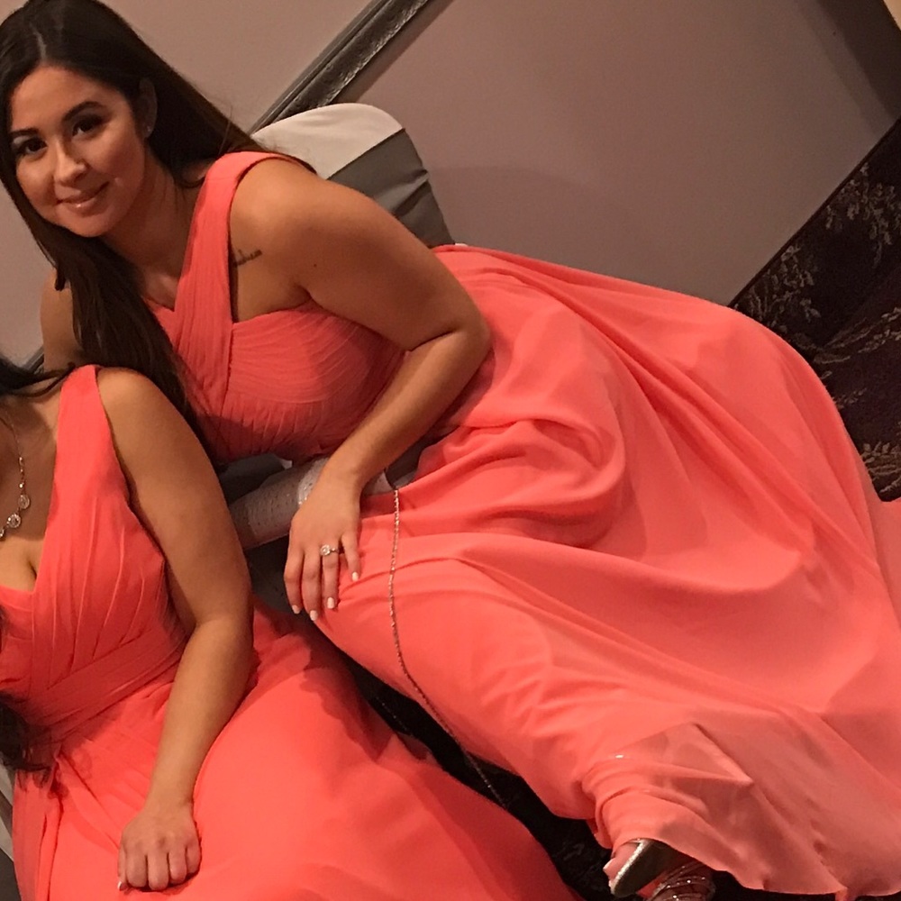 Beautiful coral dress!