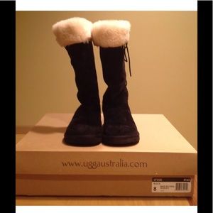 Ugg Australia Black Shade Upside Boots -Style#5163