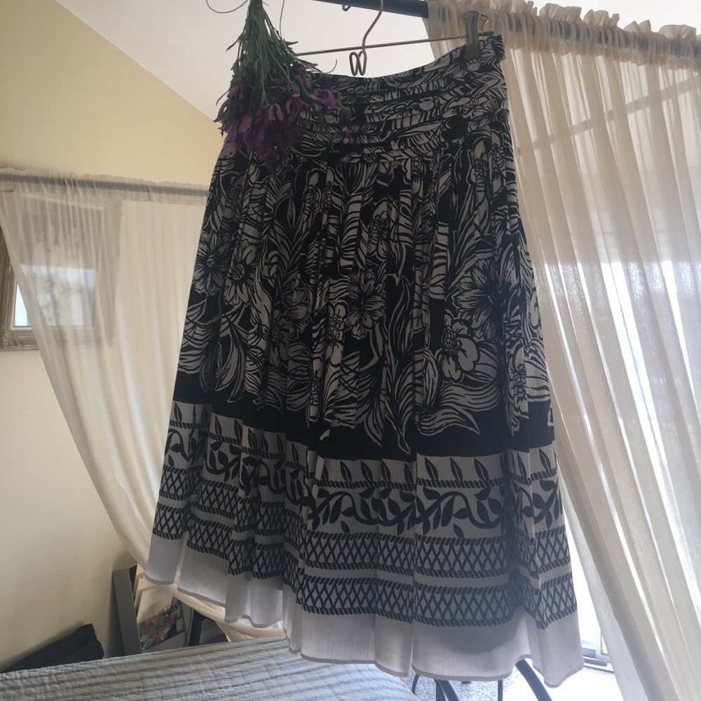 Black and white For The Republic silk skirt