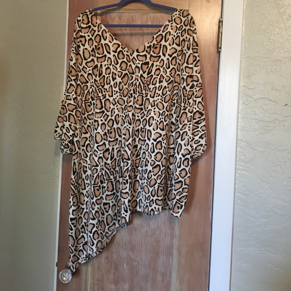 Lane Bryant leopard Print a-symmetrical top