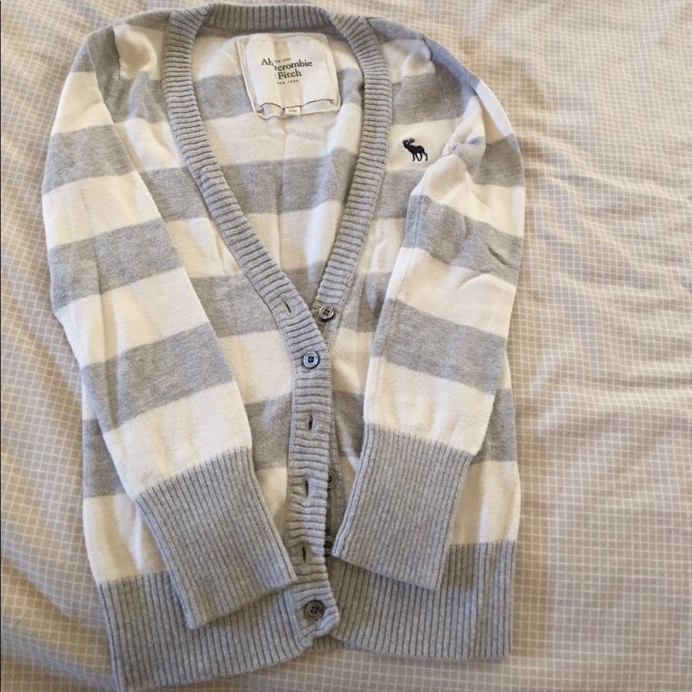 A&F 3/4 sweater