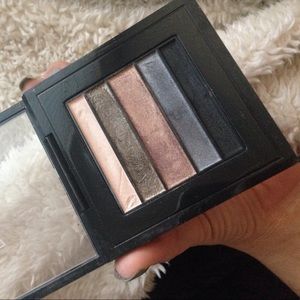 Smokeluxe Veluxe pearlfusion eyeshadow palette