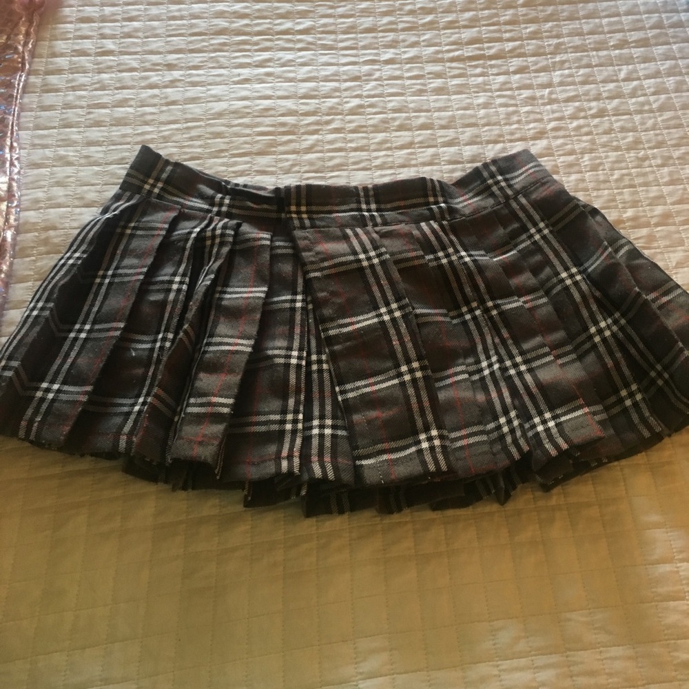 Plaid mini skirt