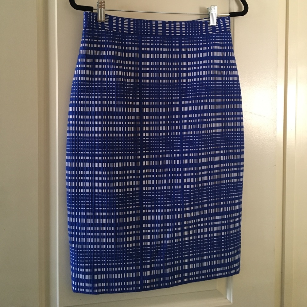 Banana Republic Blue Square Jacquard Pencil Skirt.