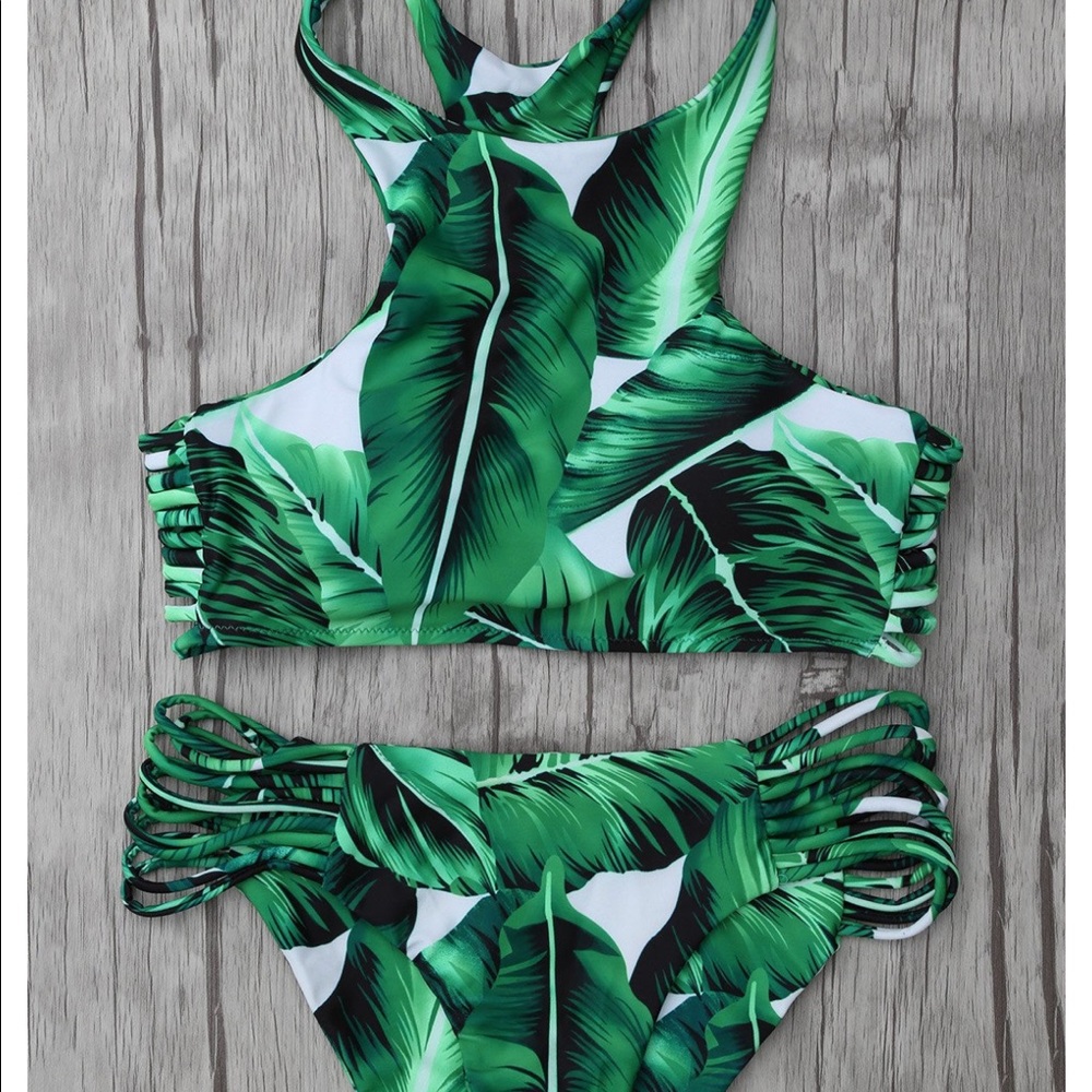 Brand New! Leaf Halter Bikini!