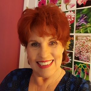 Meet your Posher, Deanna