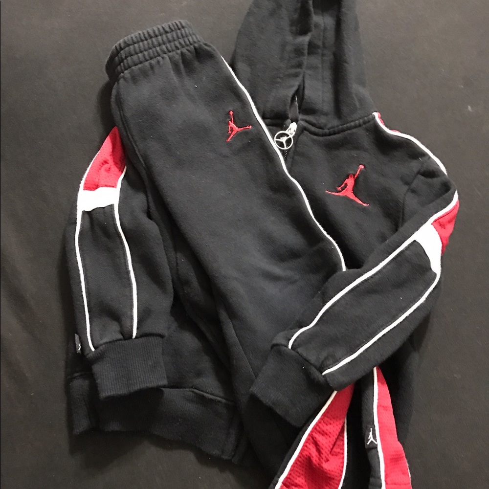 3t Jordan zip up hoodie sweatsuit