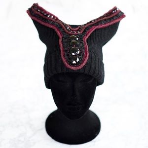 Like New, cute headed beanie.