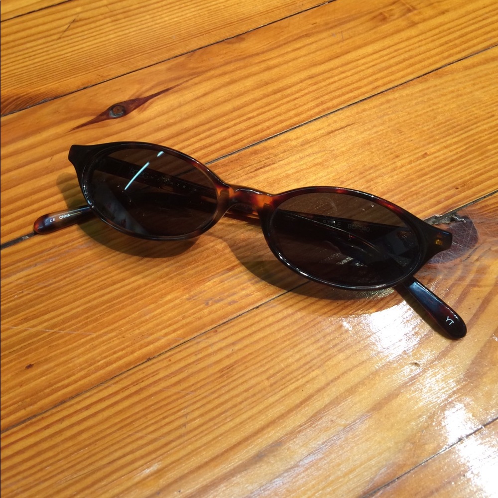 Vintage / Retro BCBG Sunglasses 😎